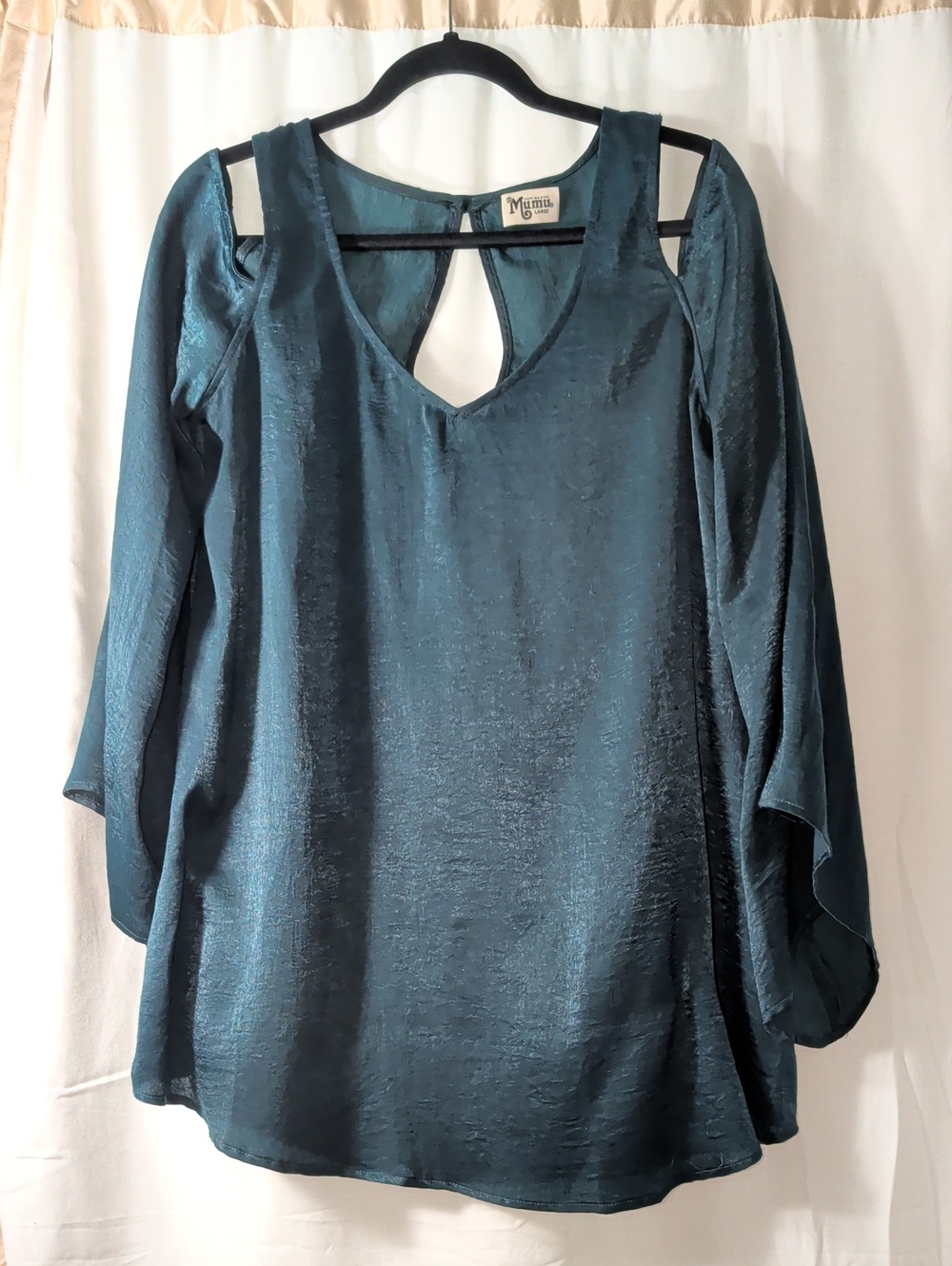 Show Me Your MuMu Size Large Shoulder Boo Tunic